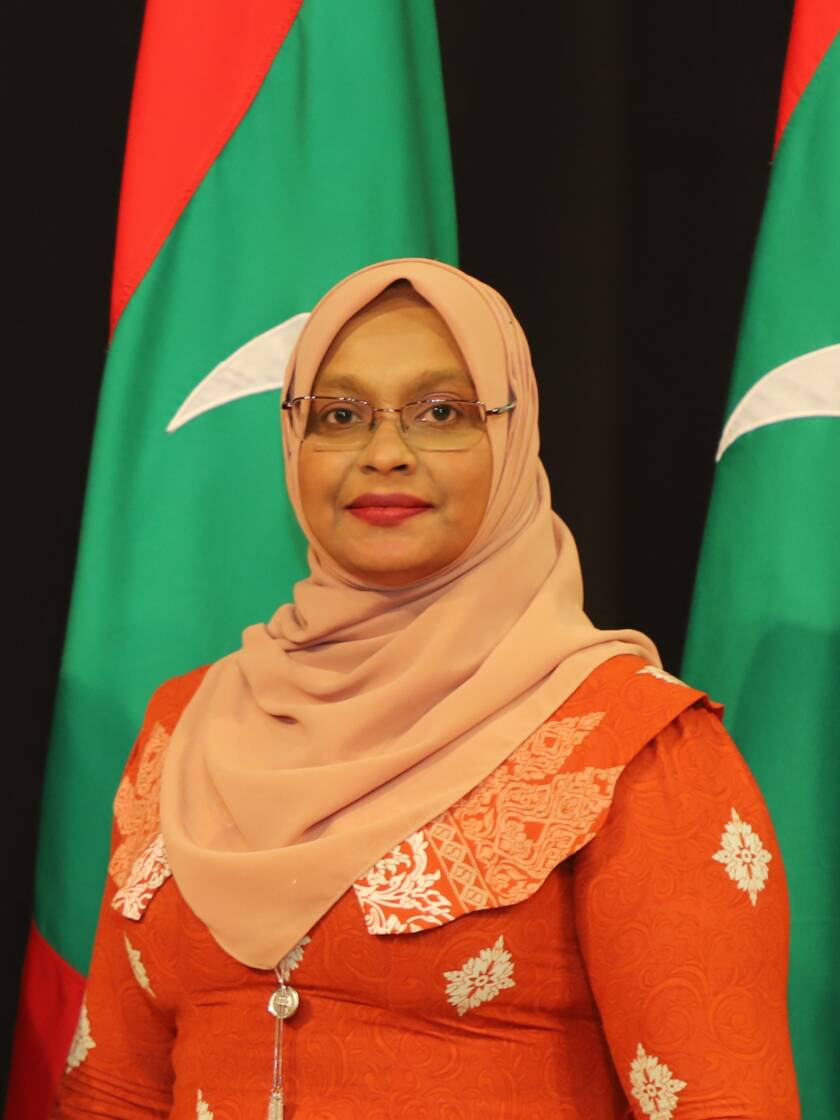 އަލްފާޟިލާ ޒީނަތު އަޙްމަދު